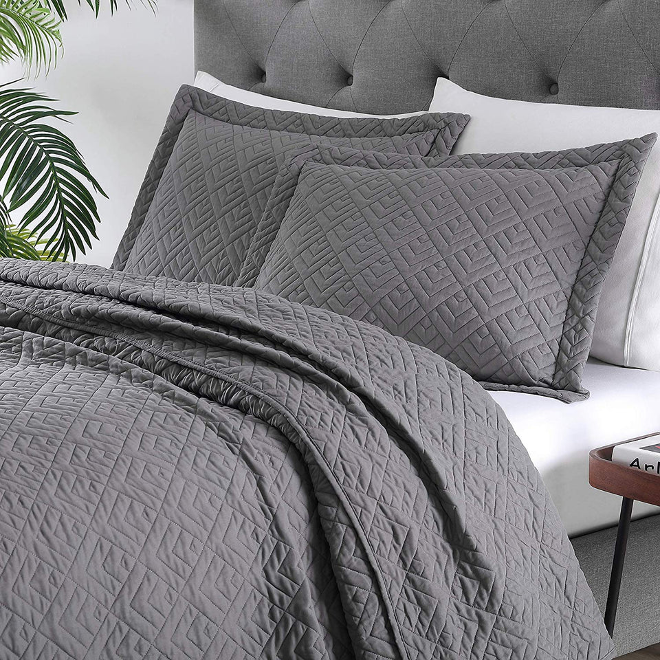 EXQ Home Quilt Set Full Queen Size Grey 3 Piece,Lightweight Hypoallergenic Microfiber Coverlet Modern Style Squares Pattern Bedspread Set